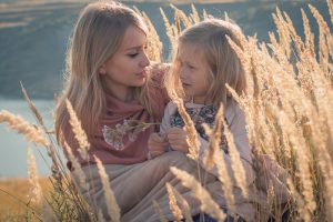 parenting advice, mom and daughter