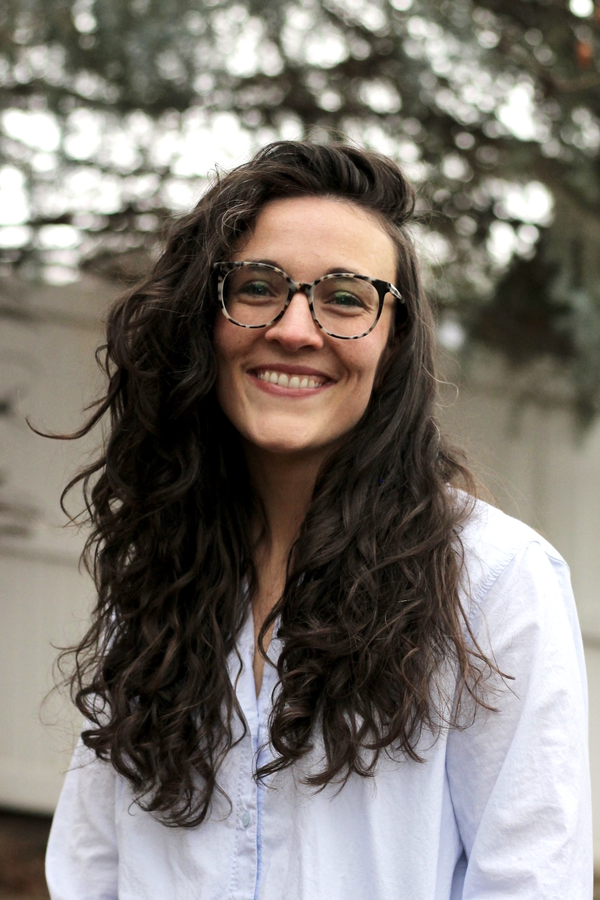 Caitlin Carr Headshot